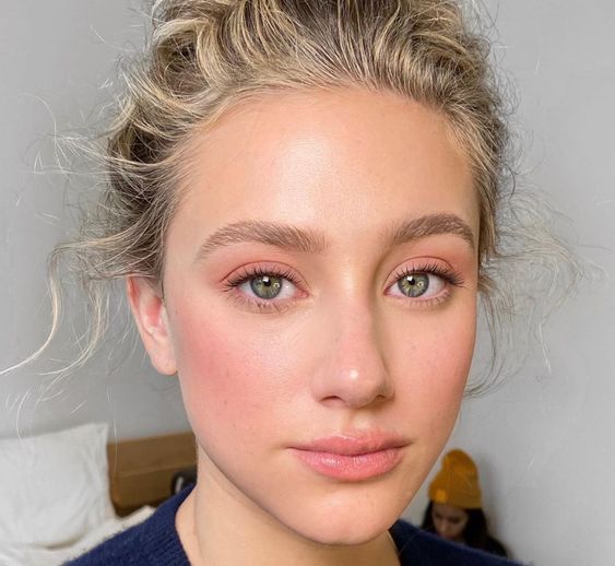 Natural flush blush